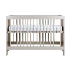Europe Baby Vittoria III Babykamer Cashmere / Walnoot | Bed 60 X 120 Cm + Commode -Baby Ruth Winkel Vittoria cashmere ledikant 1 3a37