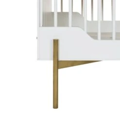 Kidsmill Boutique Babybed Wit / Bras 60 X 120 Cm 11 Kidsmill Boutique Babybed Wit / Bras 60 X 120 Cm -Baby Ruth Winkel boutique ledikant wit bras detail 2 9ece