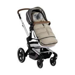 Joolz Uni Puffer Voetenzak Taupe -Baby Ruth Winkel joolz puffer footmuff taupe 2 1873