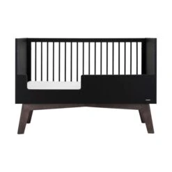 Kidsmill Sixties Babybed Zwart Mat / Walnoot 70 X 140 Cm -Baby Ruth Winkel kidsmill sixties babybed zwart mat walnoot 70 x 140 cm 4 21cf