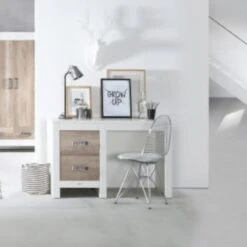 Kidsmill Long Island Bureau Wit -Baby Ruth Winkel sfeerfoto 2f8c